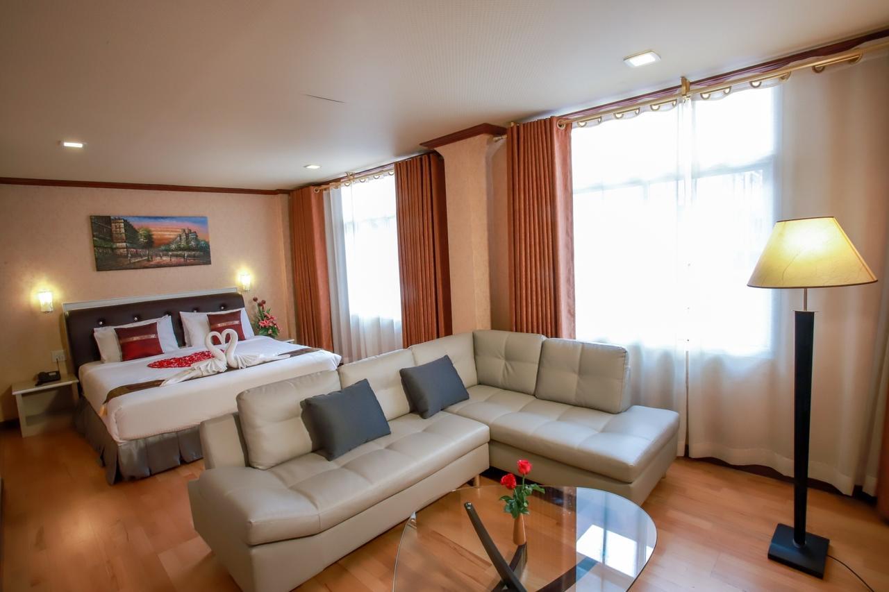Korat Hotel - Sha Plus Nakhonratcsaszima Kültér fotó