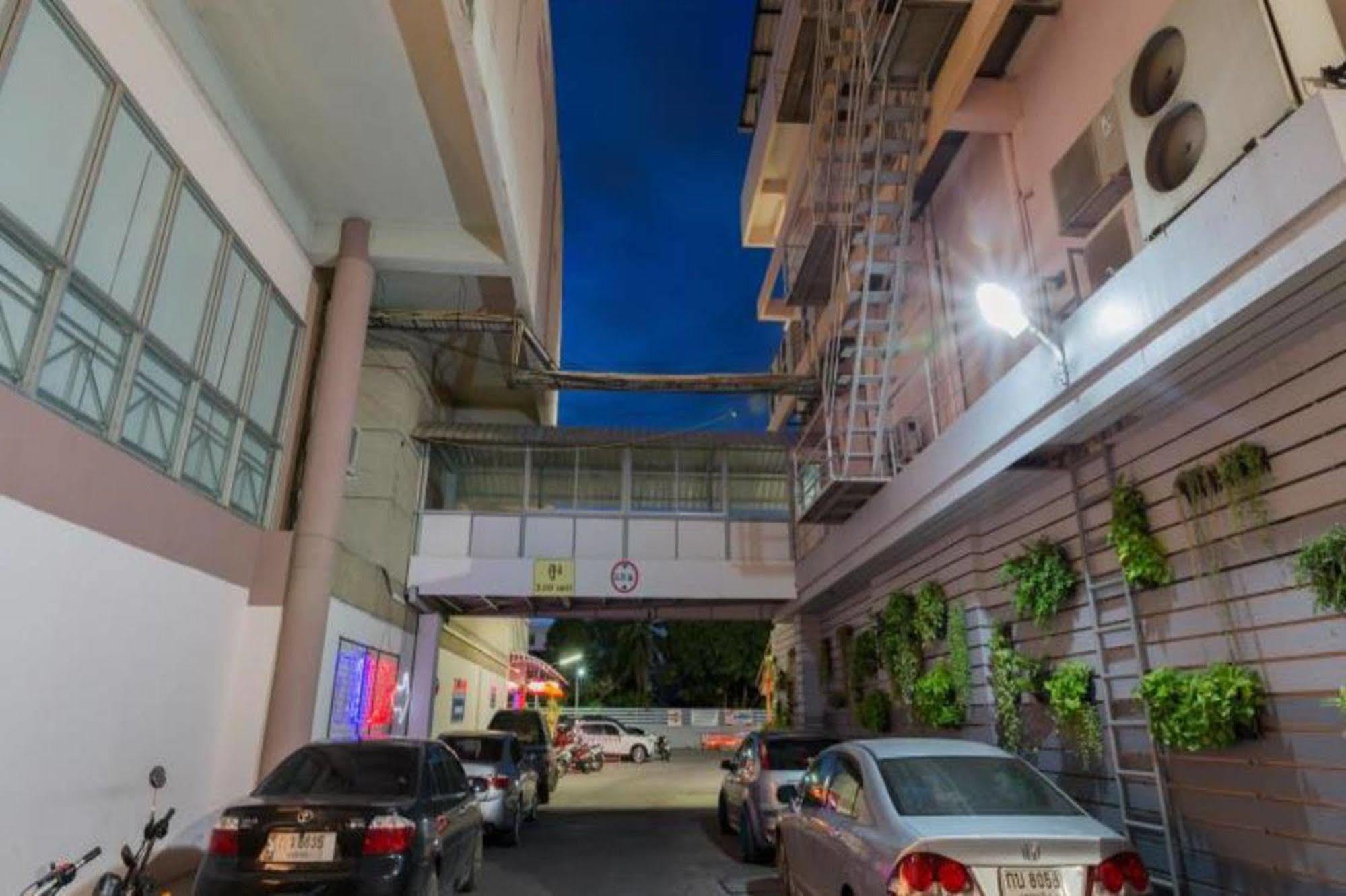 Korat Hotel - Sha Plus Nakhonratcsaszima Kültér fotó